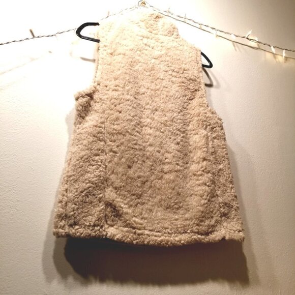 NWT Southern Shirt Women's L Soft Sherpa Vest - Picture 11 of 14